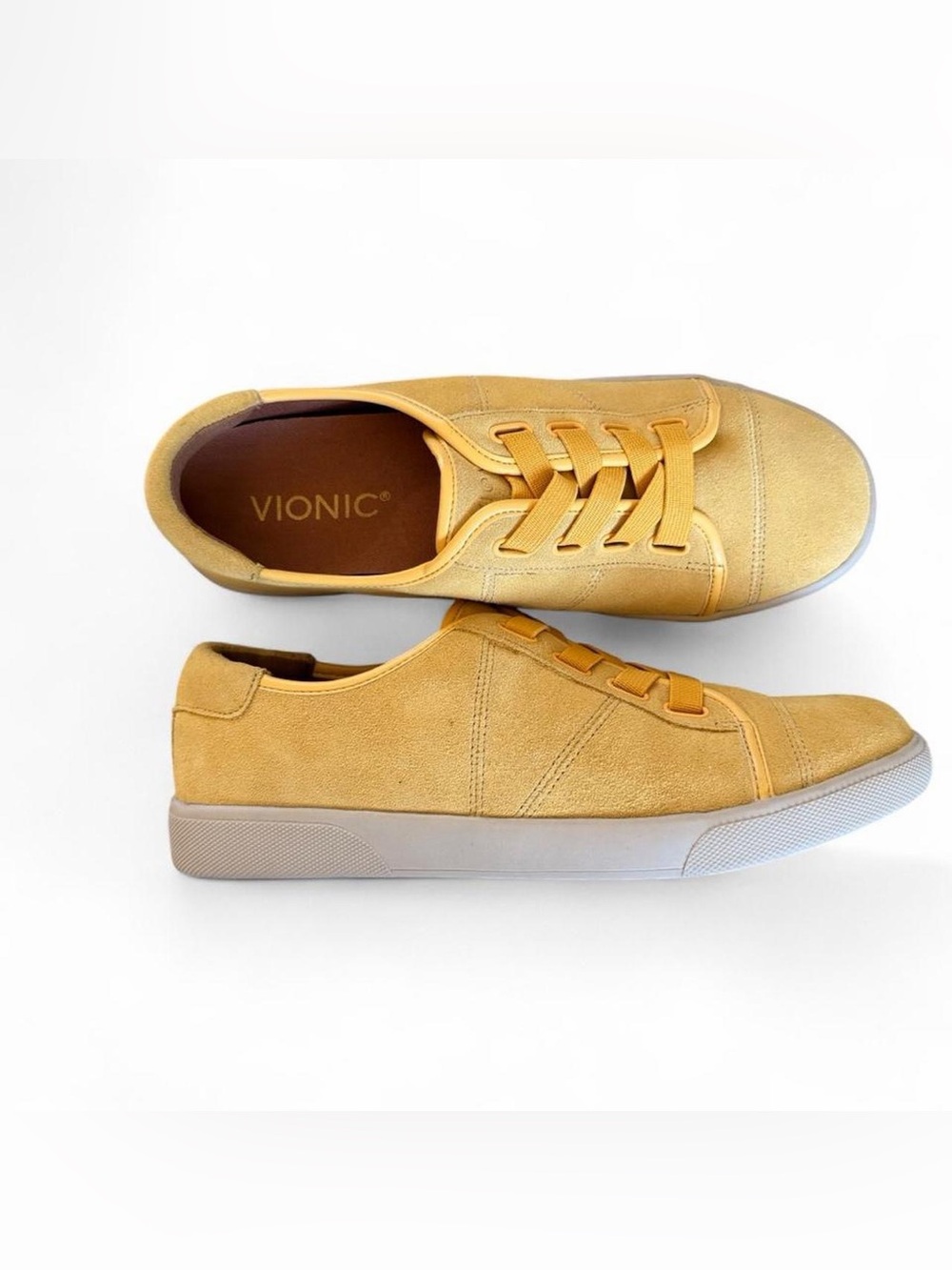 Vionic Women’s Yellow Suede Low-Top Sneakers- Size 6.5